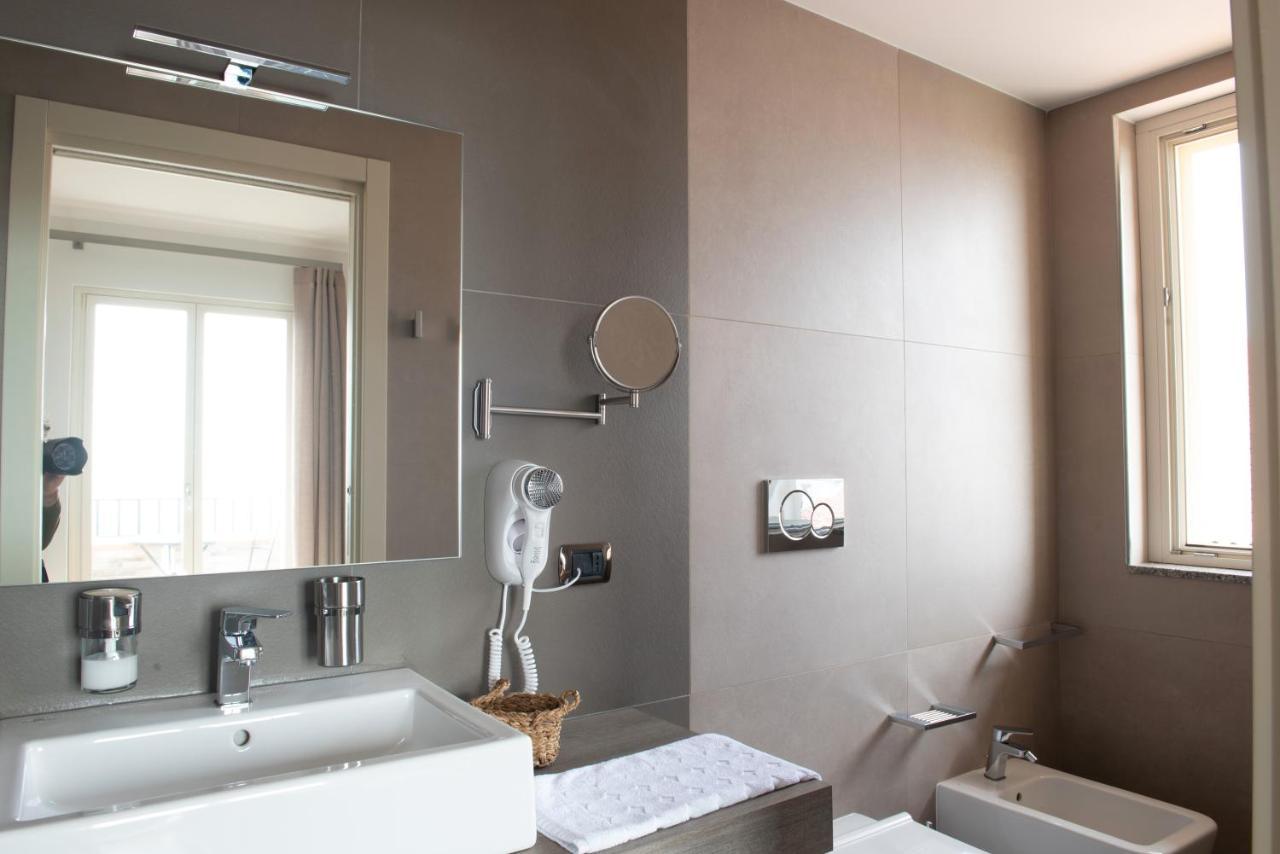 Torrevarata - Guest Rooms Santa Teresa Di Riva Eksteriør bilde