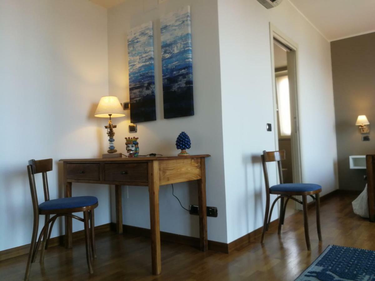 Torrevarata - Guest Rooms Santa Teresa Di Riva Eksteriør bilde