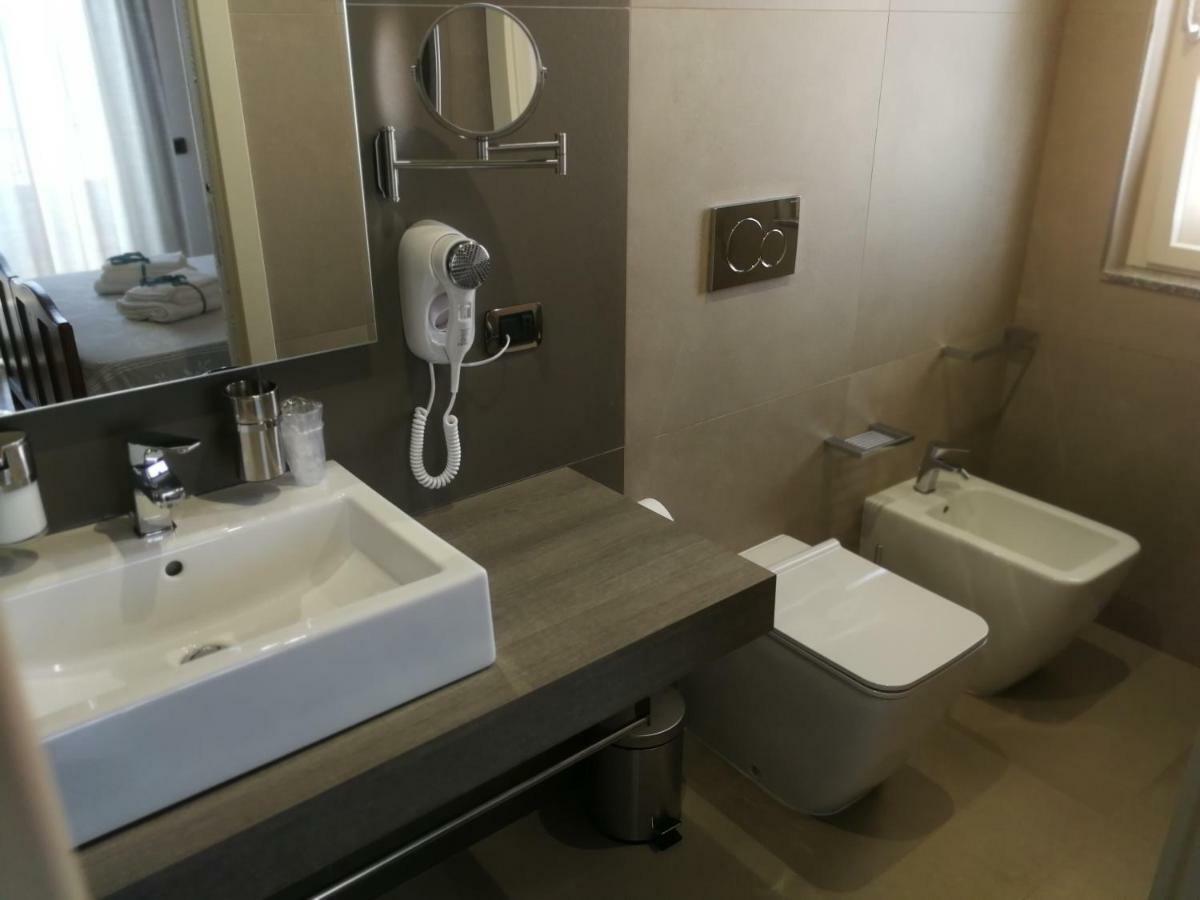 Torrevarata - Guest Rooms Santa Teresa Di Riva Eksteriør bilde